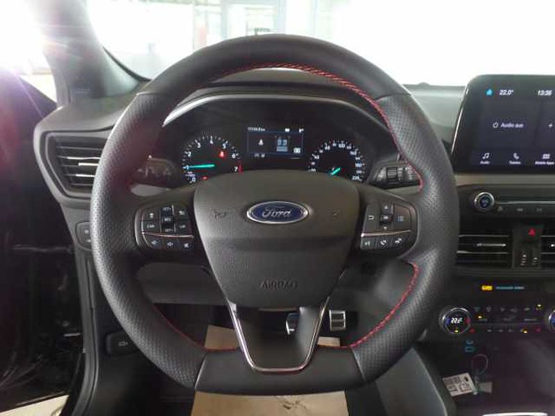 Ford Focus ST-Line  +LED+Adapt. Tempo+Fahr-Assist+WR